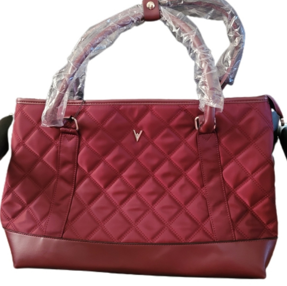 Vanessa Williams NWT Quilted Laptop Tote w/dust tote.